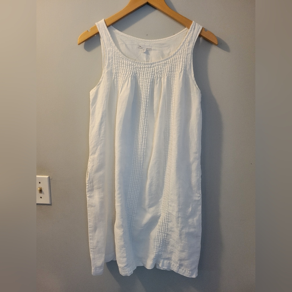GAP White Sleeveless Pintuck Cotton Shift Dress - Picture 1 of 14